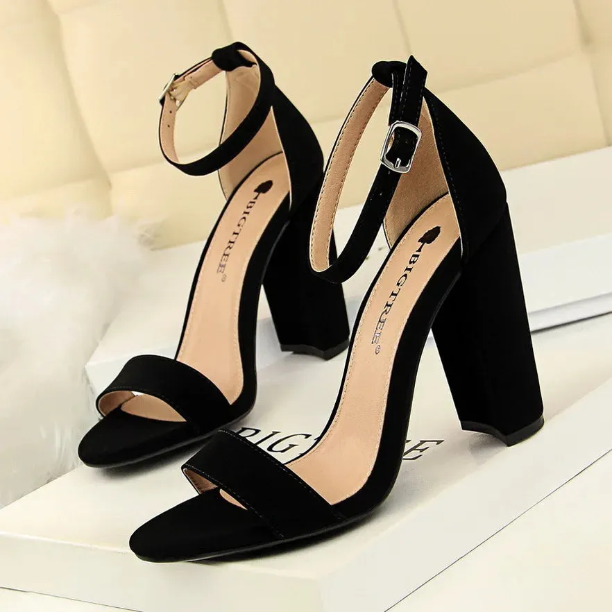 مجموعة اروين arwen &ajh groupSummer high-heeled shoes fashion simple thick-heeled sexy word belt women's sandals