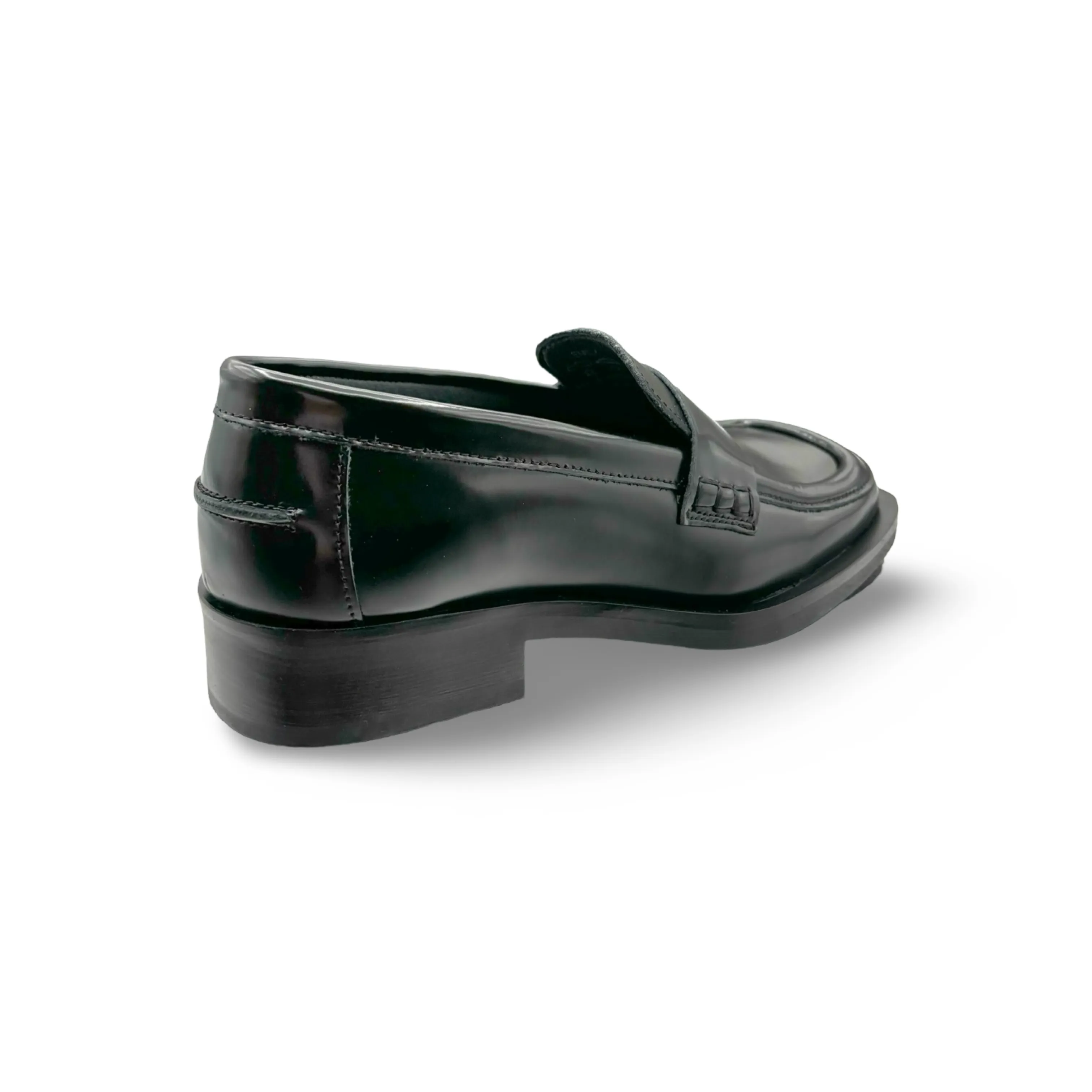 EMILY Black Loafer