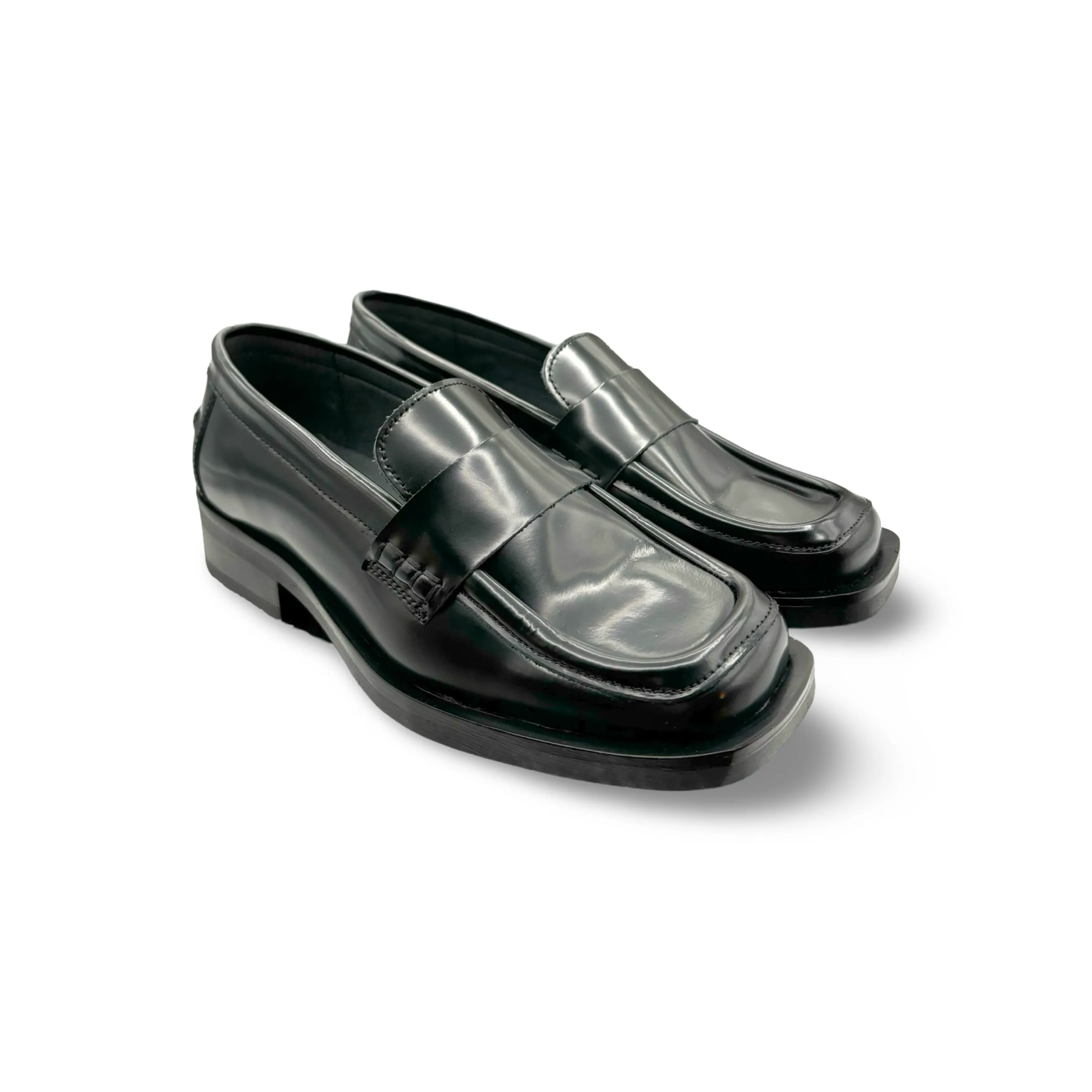 EMILY Black Loafer