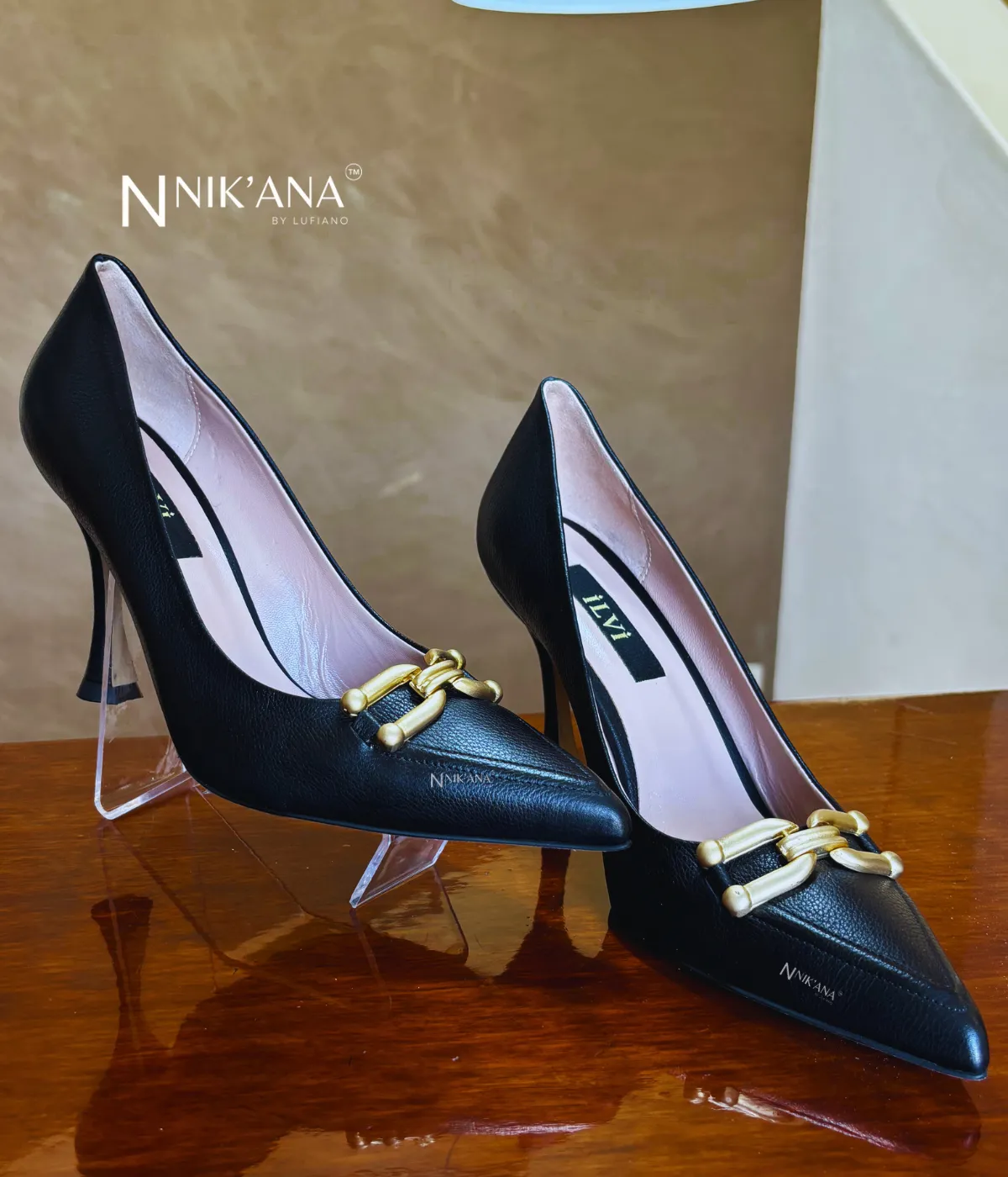 iLVi010-High Heels: Black