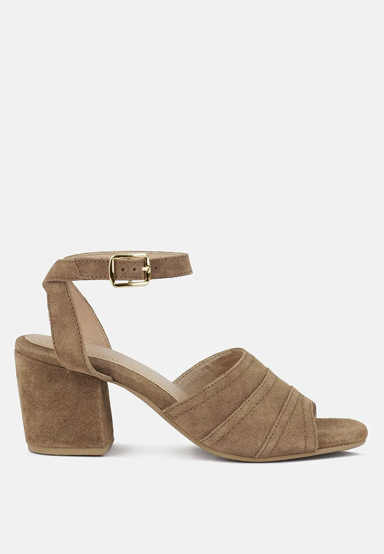 MON-BEAU Fine Suede Block Heeled Sandal in Tan