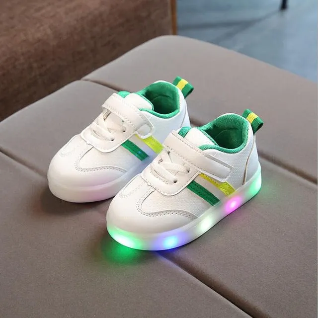 Styish Casual Kids' Sneakers With LED Strip For Running