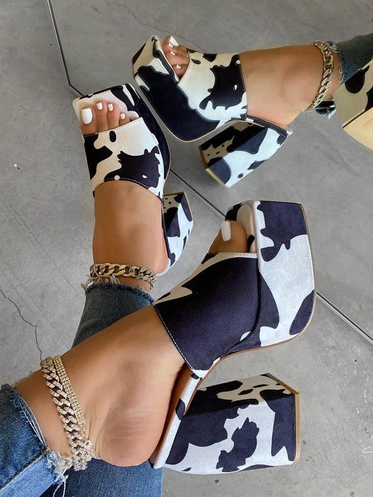 Toleet Printed Chunky Heeled Platform Sandals